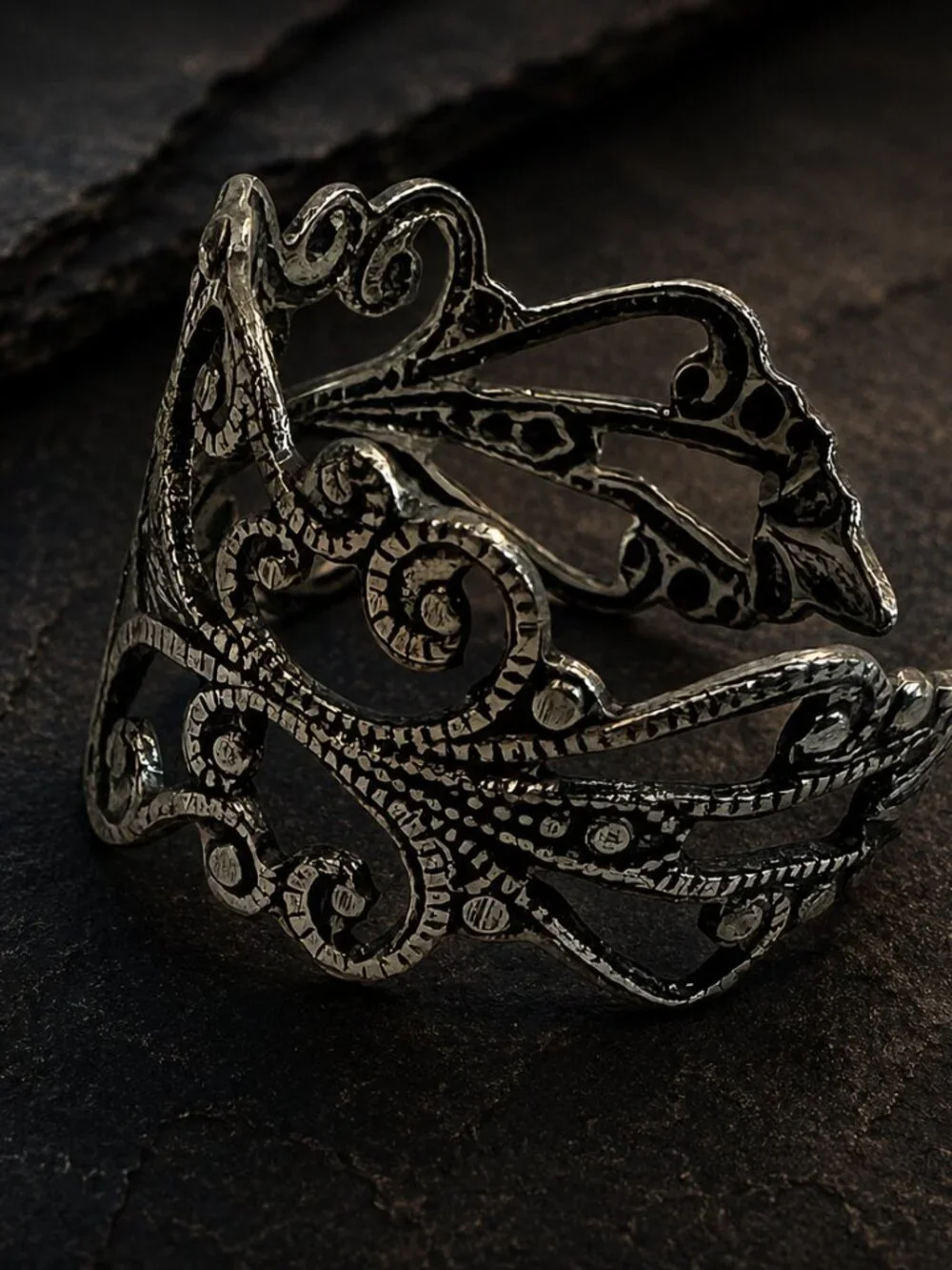 Ornate Vintage-Style Filigree Ring